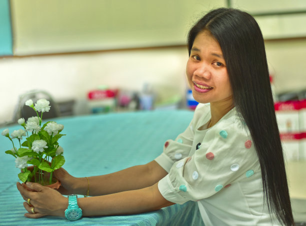 亚洲女人微笑图片下载