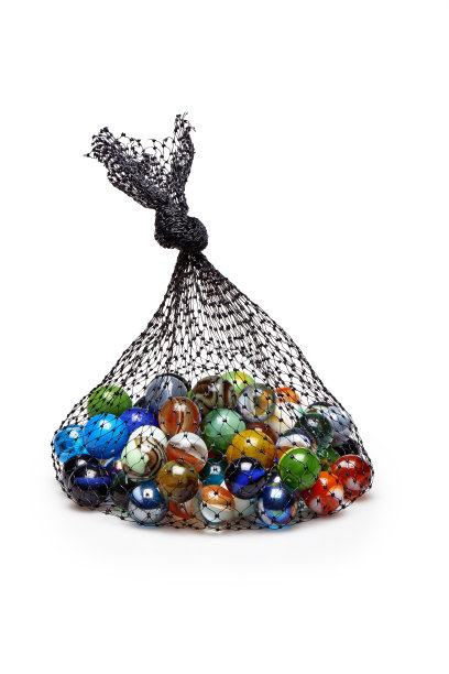 袋的彩色大理石孤立图片下载