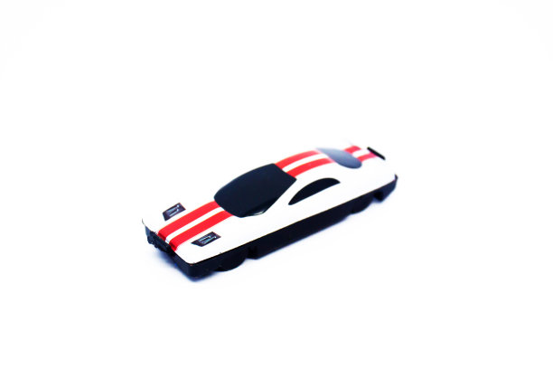 玩具车孤立在白色背景上图片下载