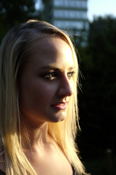 埃琳娜图片下载