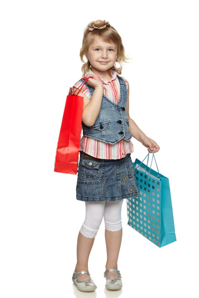 购物的小女孩图片下载