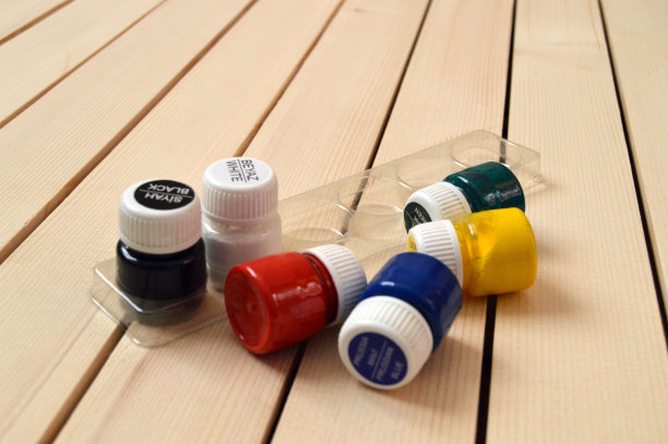 无毒有害的无木涂料图片下载