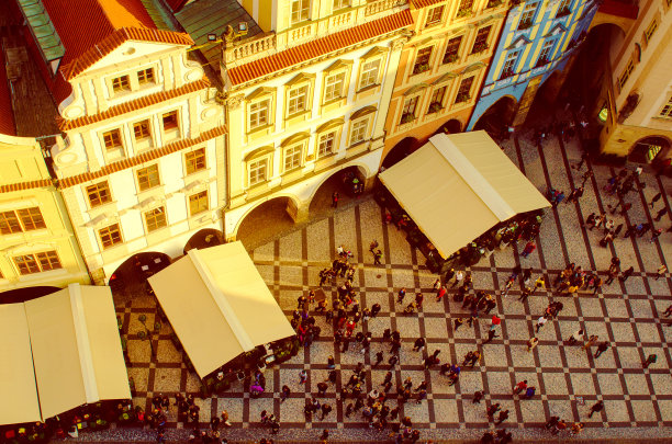 布拉格红屋顶图片下载