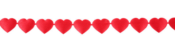 装饰丝带上挂着一排红红的爱心图片下载