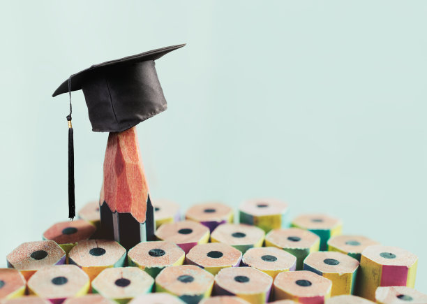 恭喜毕业生背景，题词用铅笔和图片下载