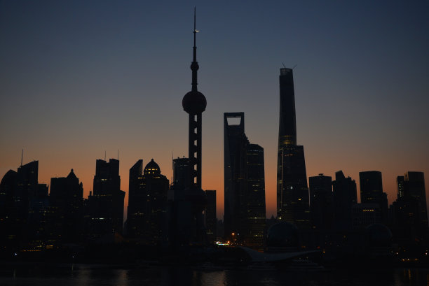 在上海日出图片下载