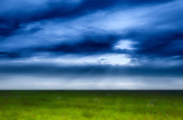 理想主义简单幸福的山水画图片下载