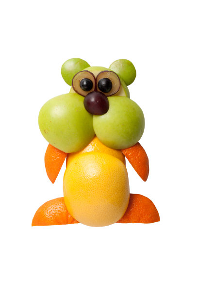 多汁的水果做成的有趣的仓鼠图片下载