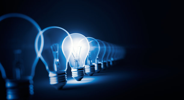 发光的灯泡素材图片