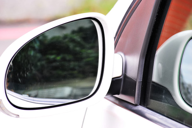 一面镜子图片下载