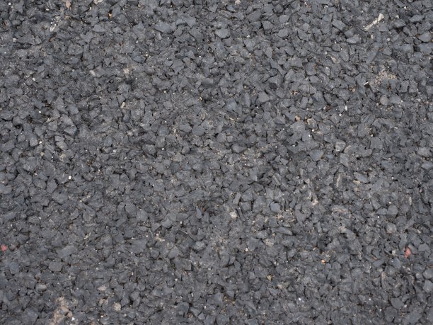 用于操场的柔性瓷砖。由混合橡胶屑制成的瓦片图片下载