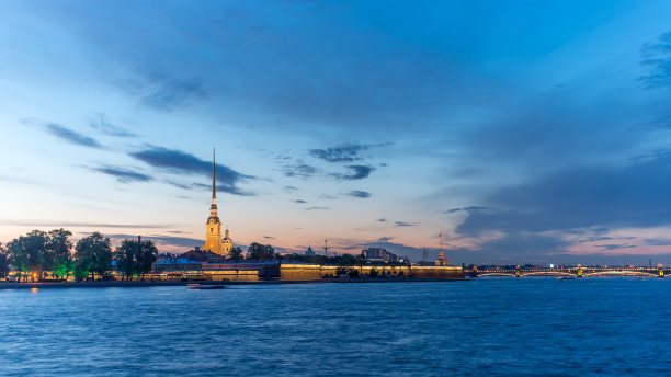 圣彼得堡的白夜，彼得和保罗要塞图片下载