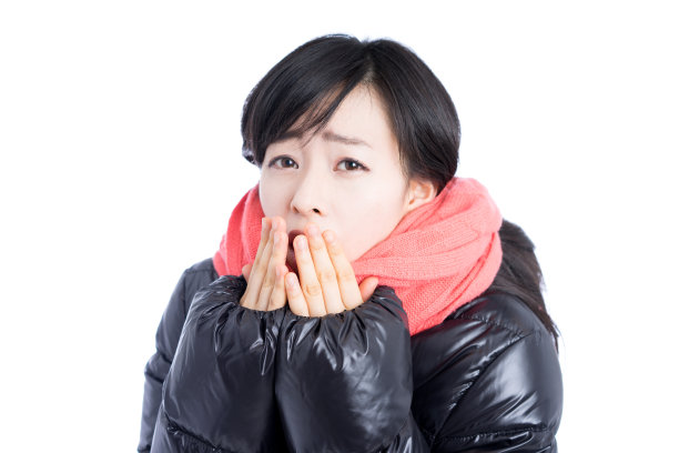 冷的女人图片下载