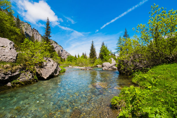 山区河流图片下载