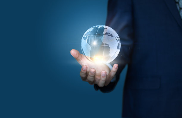 全球商业掌握在手中图片下载