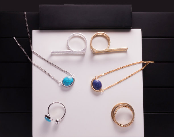 收藏的珠宝图片下载