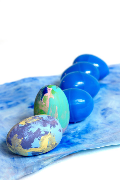 动态对角线上的复活节彩蛋图片下载