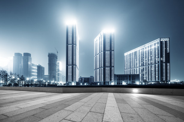 杭州钱江新城空荡的街道和现代化的建筑图片下载