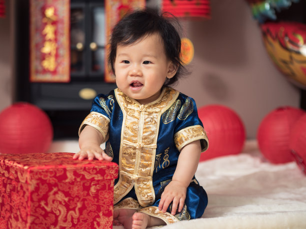 礼物图片素材ID：134844370