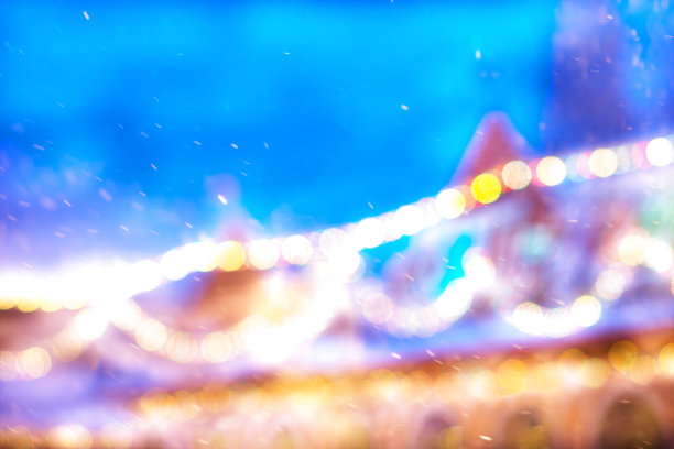 斜对角的散景雪与轻漏的背景图片下载