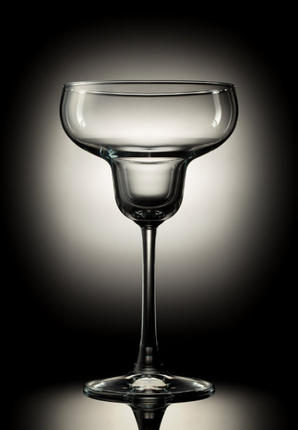 空的玛格丽塔酒杯图片下载