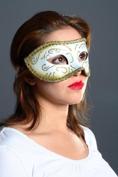 黑发的面具图片下载