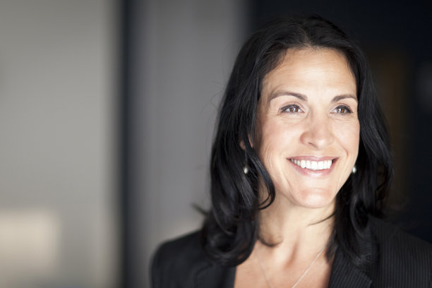 女人图片素材ID：134867110