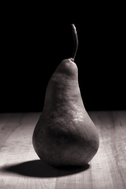 黑白相间的梨子。图片下载