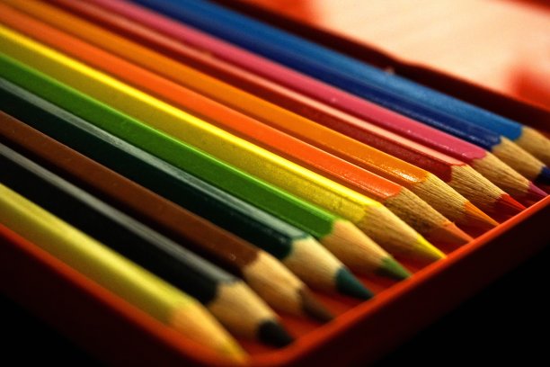 彩色铅笔图片下载