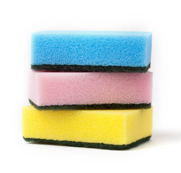 海绵清洁套件上隔离白色图片下载
