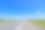 笔直的空路奔向地平线图片下载