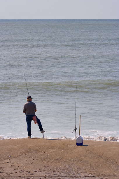 海滩钓鱼图片下载