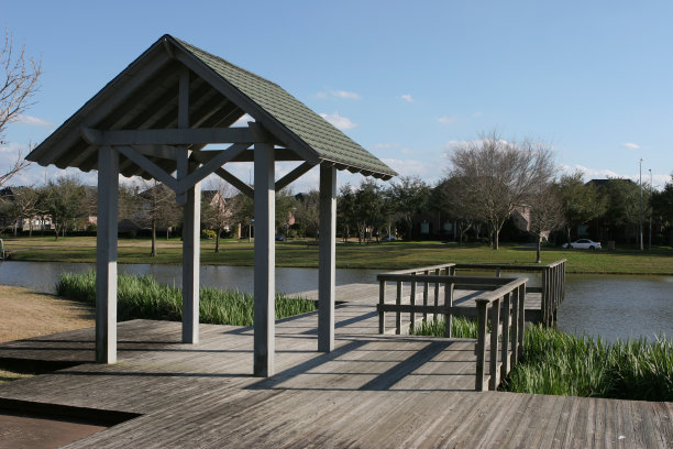 公园步道和圆顶图片下载