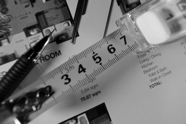 黑色和白色的卷尺测量图片下载