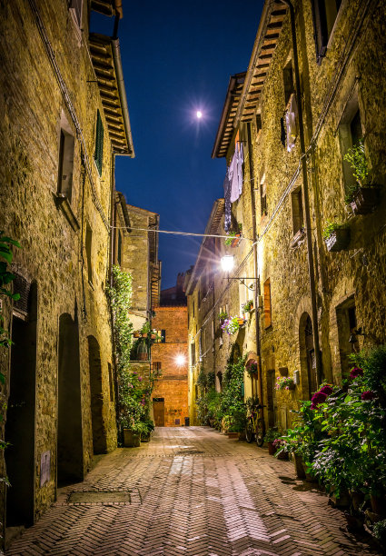 晚上去皮恩扎，托斯卡纳图片下载