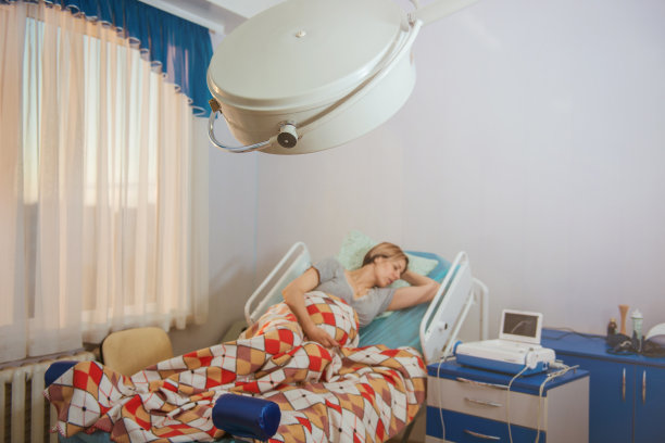 孕妇分娩图片下载