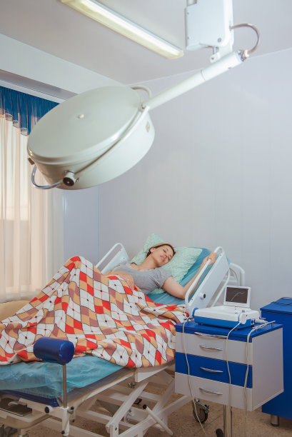 孕妇分娩图片下载