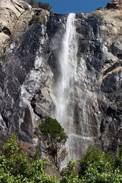 新娘面纱瀑布，约塞米蒂图片下载