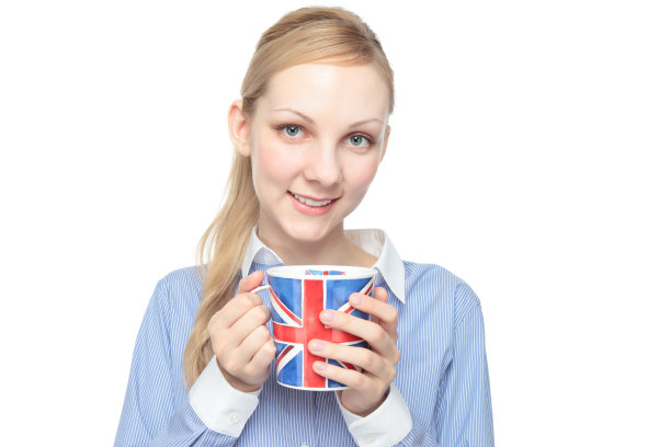 拿着杯子的女人图片下载