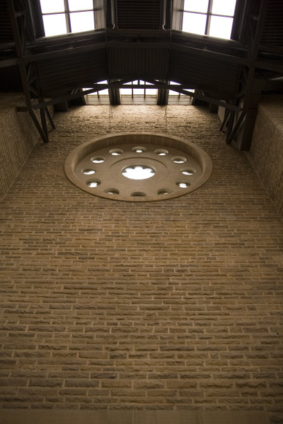 老教堂窗户图片下载