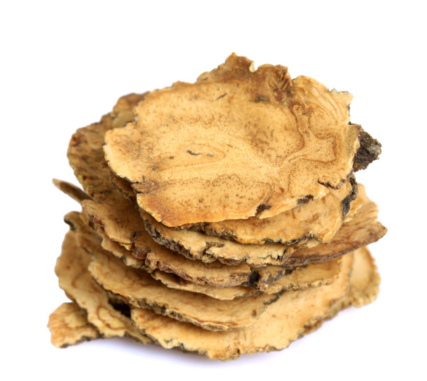 秘鲁人参或玛卡（独行菜），干燥的根和粉末切片素材图片