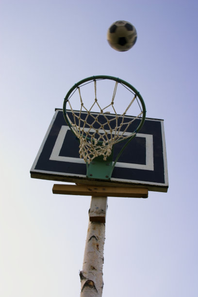 篮子和球图片下载