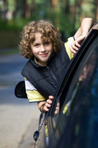 超级的男孩……：)图片下载