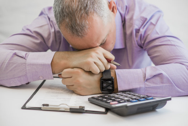 劳累的人工作了很长时间，需要帮助图片下载