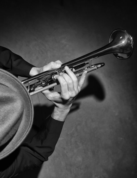 小号的人图片下载