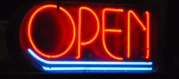 开霓虹灯图片下载