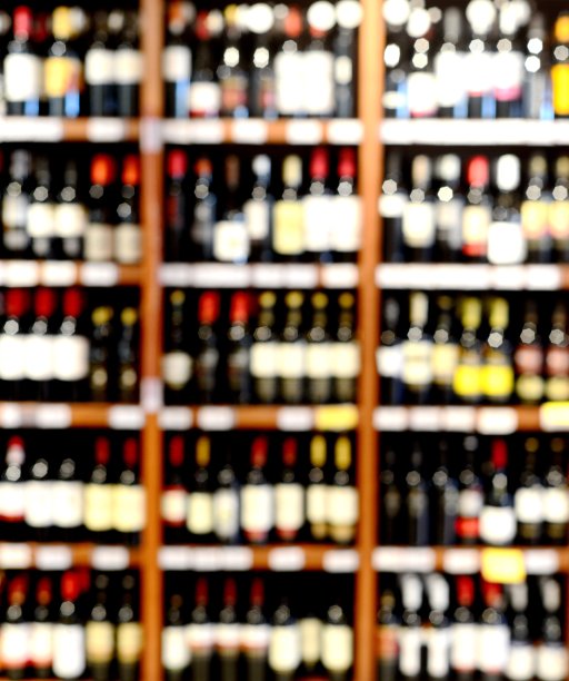 酒瓶的散焦/模糊图像图片下载