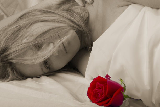 情人节女孩图片下载