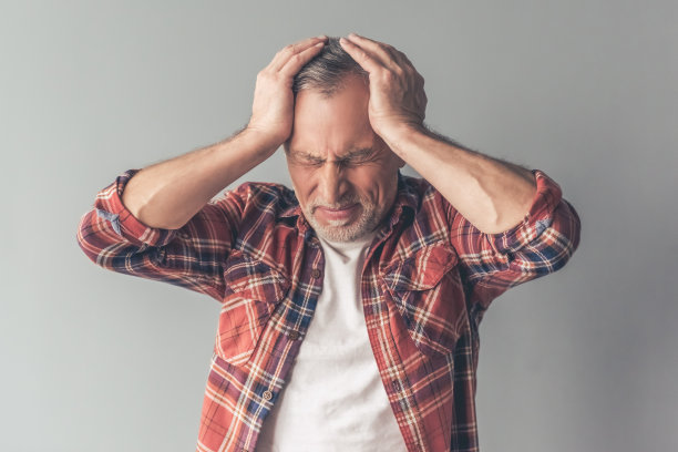 英俊的成熟男人图片下载