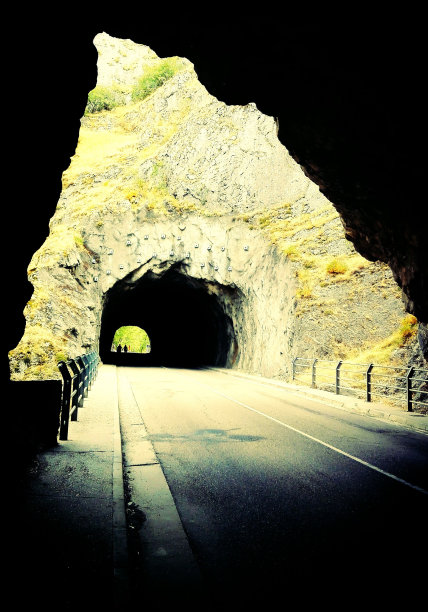 无尽的隧道图片下载